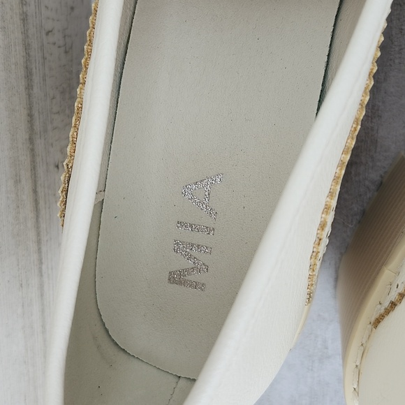 NWOT MIA DEENA HEELED LOAFER - Picture 6 of 9